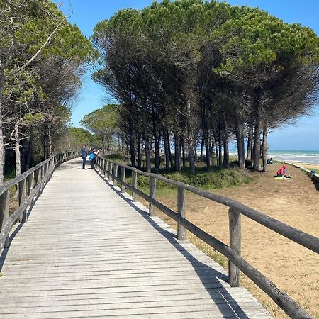 Nice Two-Bedroom Apartment 150M From The Beach Bibione Exterior foto